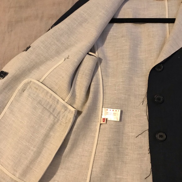 Marni deconstructed jacket. Awesome piece. Size 4 - Picture 3 of 6